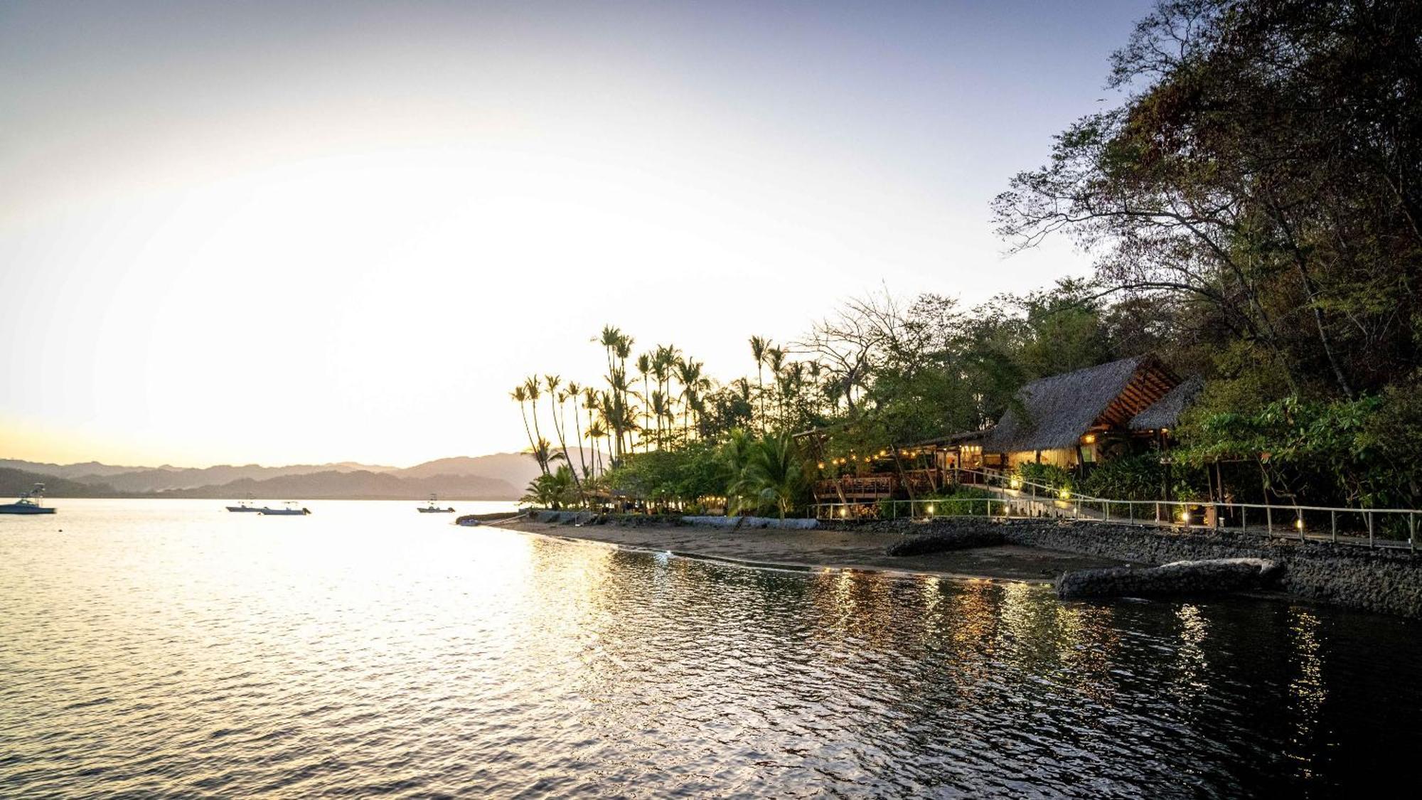 Isla Chiquita Glamping Hotel Paquera Exteriör bild